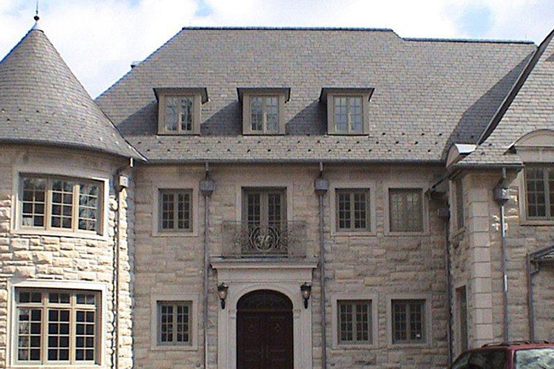 Gray stone with Vermont black slate