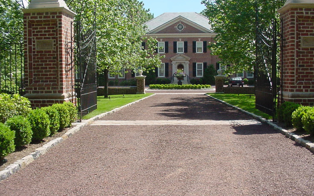 Brick Mansion with Standard Grade Texture